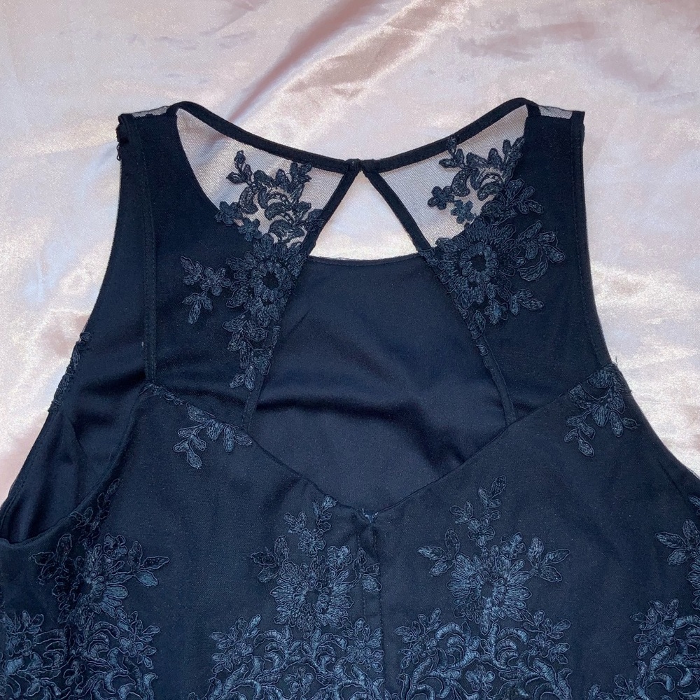 Navy blue lace dress Taylor size 14 - Picture 2 of 4